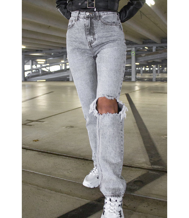 Straight Leg Jeans / Grey