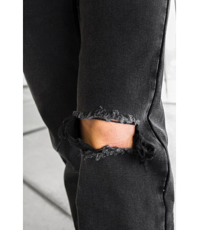 Straight Leg Jeans / Black