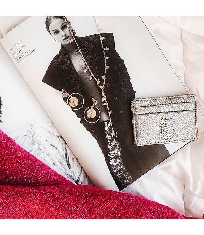 Dare to be Wild Cardholder