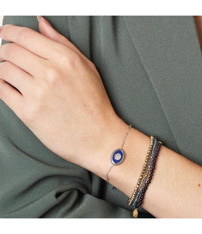 Silver Charming Shell Bracelet