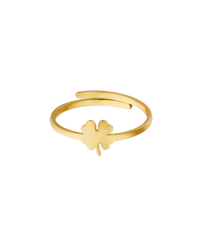 Clover Ring