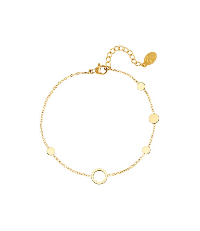 Dainty Circle Bracelet