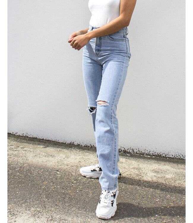 Straight Leg Cut Out Knee Jeans