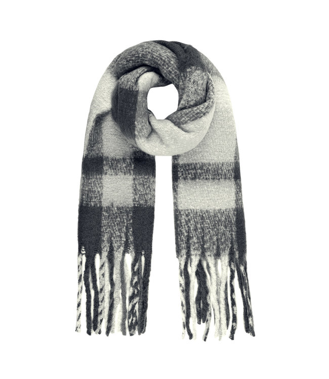 Checkered Fringe Scarf