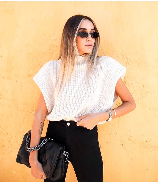 Knit Turtleneck Top / White