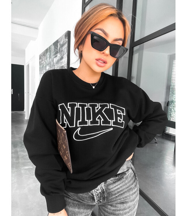 Vintage Sweater / Black