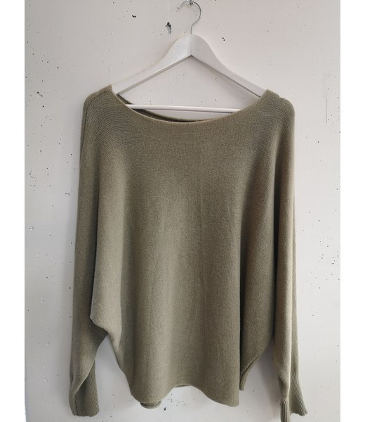 selectedbystijldepartment Longsleeve butterfly, Light green