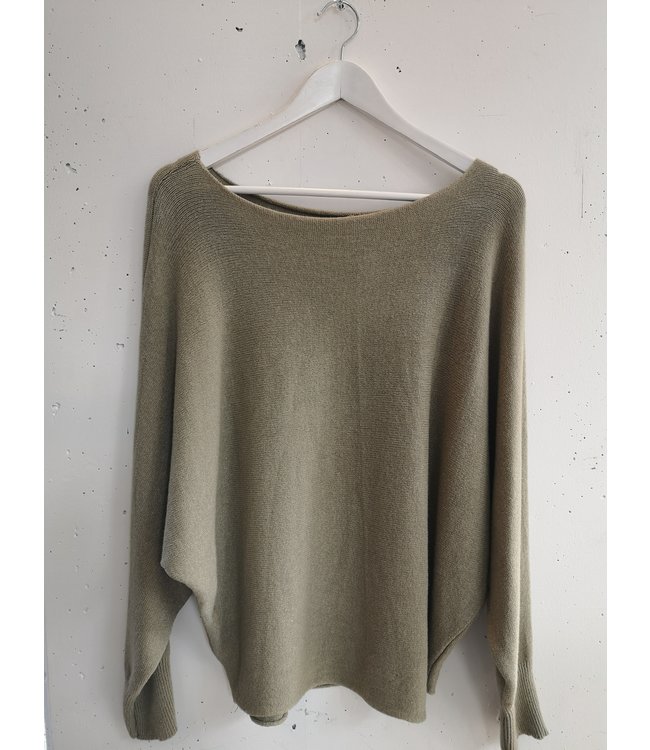 selectedbystijldepartment Longsleeve butterfly, Light green