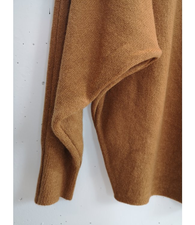 selectedbystijldepartment Longsleeve butterfly, Light brown