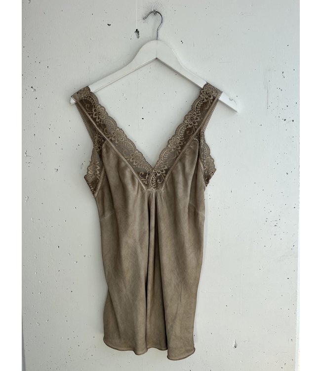 selectedbystijldepartment Singlet big lace, Golden brown