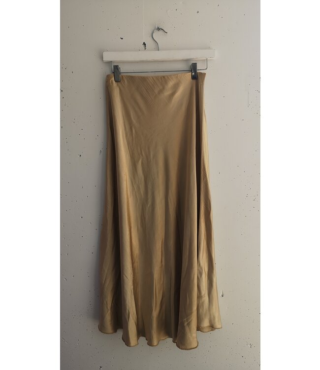 selectedbystijldepartment Skirt silk, Gold