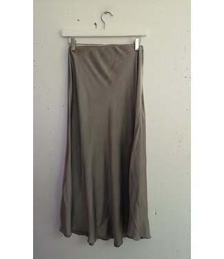 selectedbystijldepartment Skirt silk, Silver grey