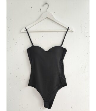 selectedbystijldepartment Body stretch, Black