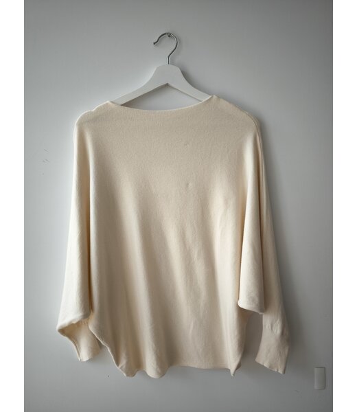 selectedbystijldepartment Longsleeve butterfly, Creme
