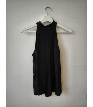 selectedbystijldepartment Top halter crinkle viscose, Black