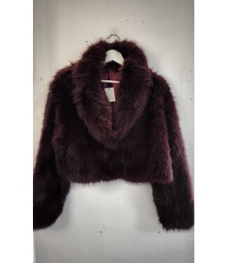 selectedbystijldepartment Coat short fake fur, Wine red