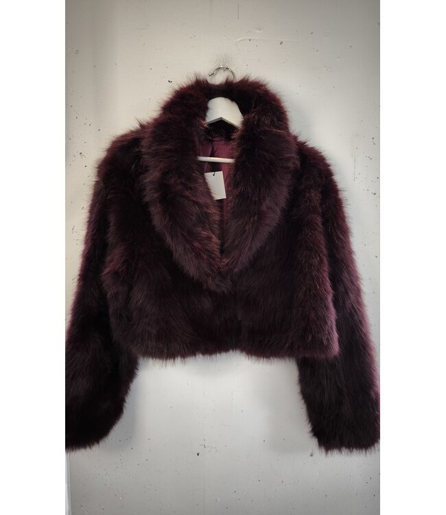 selectedbystijldepartment Coat short fake fur, Wine red