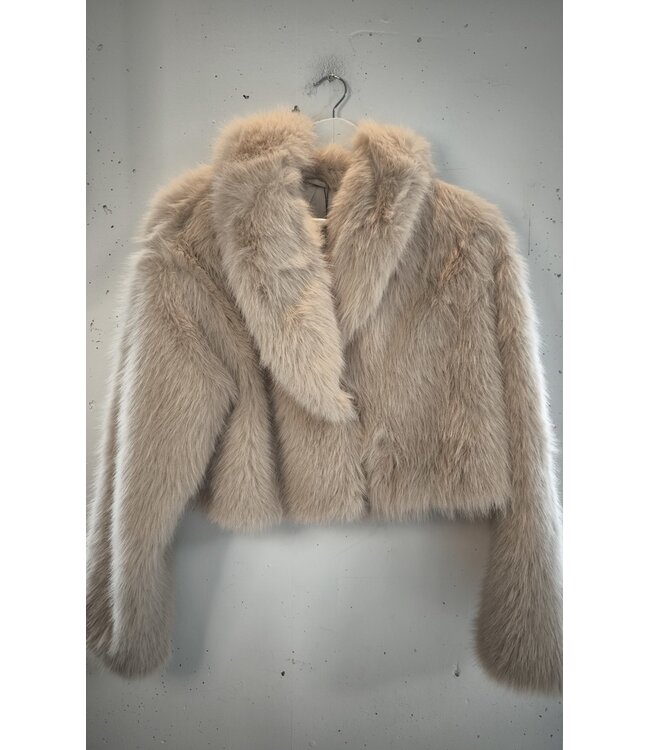 selectedbystijldepartment Coat short fake fur, Ecru