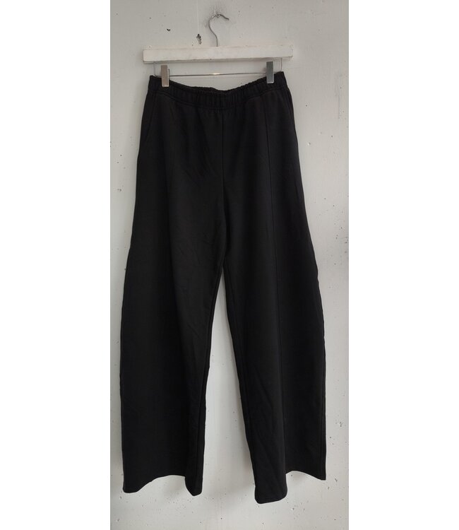 selectedbystijldepartment Jogging barrel stretch, Black