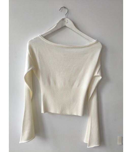 selectedbystijldepartment Longsleeve cropped wide sleeves, Creme