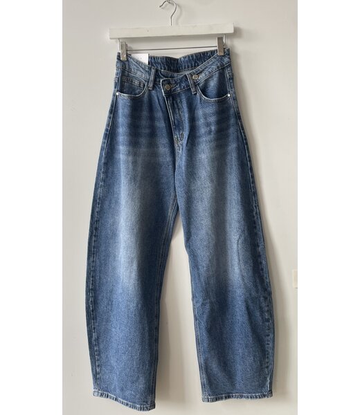 selectedbystijldepartment Jeans barrel button, Mid blue