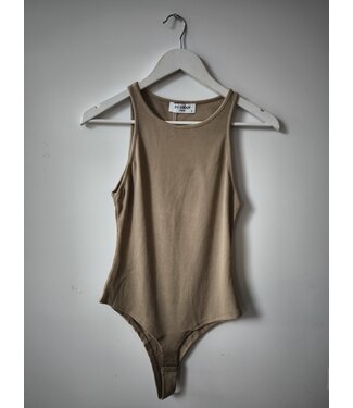 selectedbystijldepartment Body singlet rib, Camel