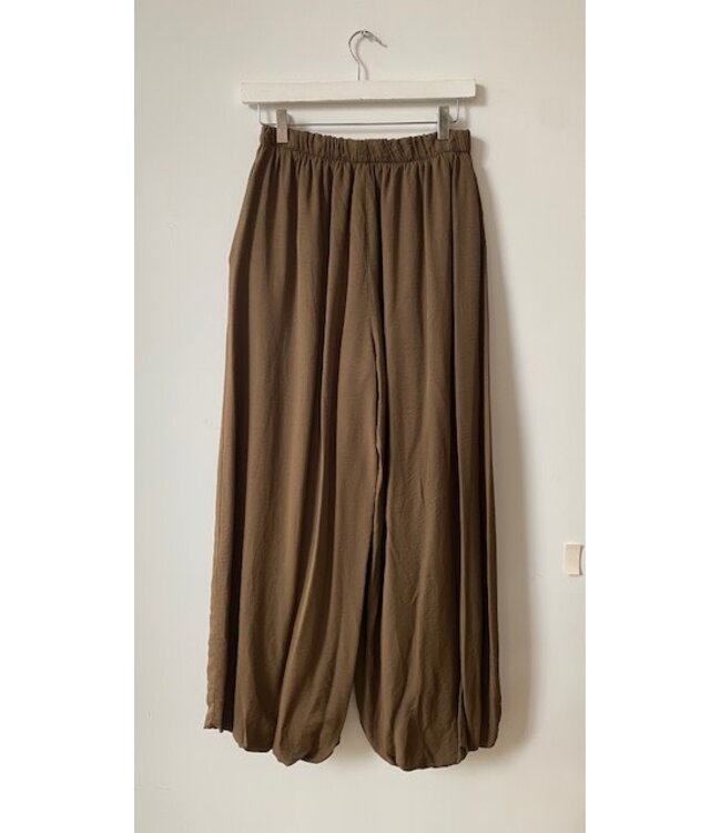 selectedbystijldepartment Pants balloon Army green