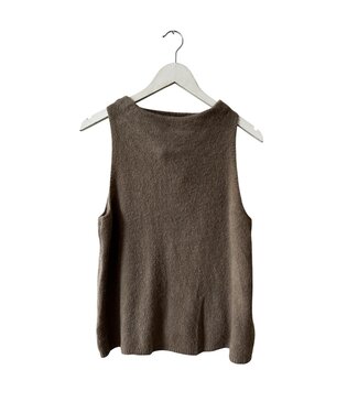 selectedbystijldepartment Top knit sleeveless. Light brown