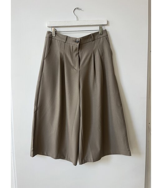 selectedbystijldepartment Short bermuda, Sand