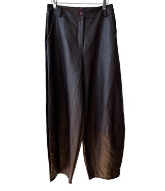 selectedbystijldepartment Pants Faux Leather Barrel, Aubergine Dark