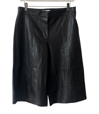 selectedbystijldepartment Bermuda leather look, Black