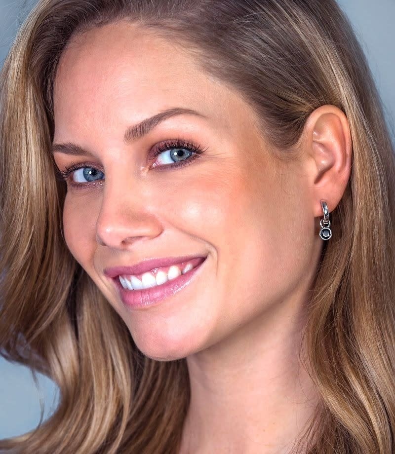 Zinzi Zilveren oorbedels - Rond (CZ Zwart) ZICH1486Z