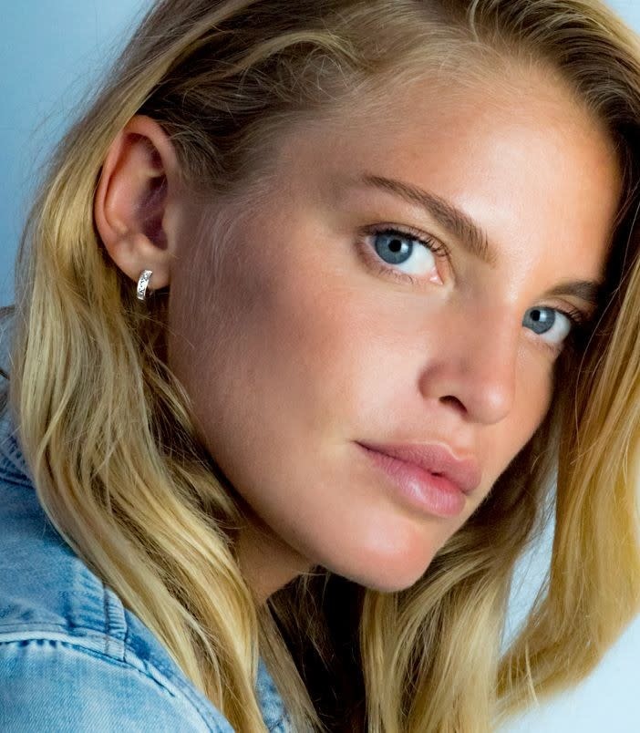 Zinzi Zilveren oorbellen - Ring 12 x 3 mm (CZ Wit) ZIO187Z