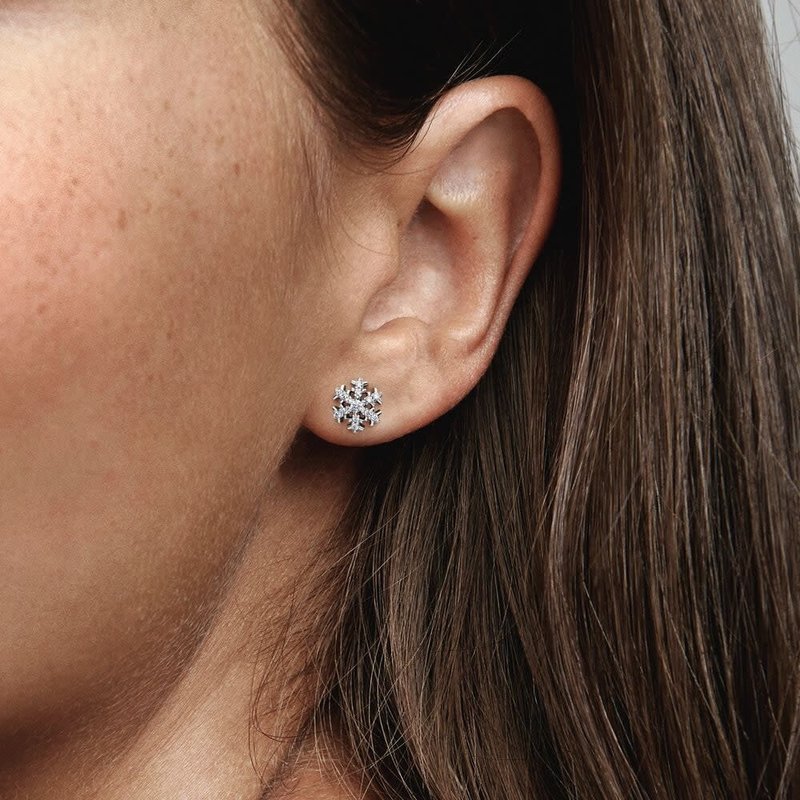 Pandora Sparkling Snowflake Stud Earrings 292370C01