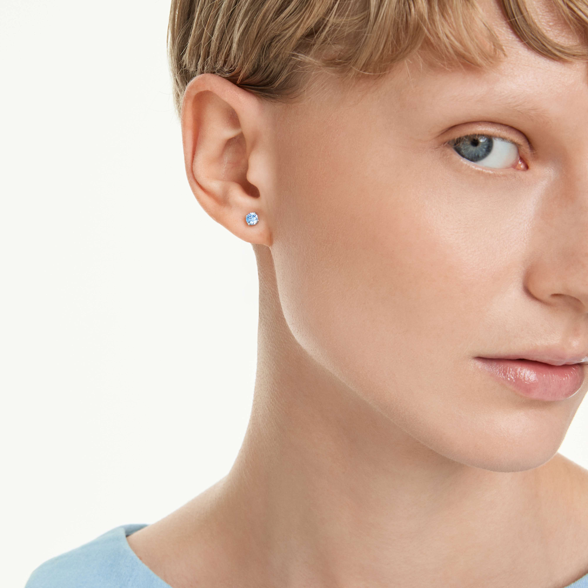 Swarovski Stilla oorbellen Attract ronde slijpvorm Zilverkleurig/Blauw 5734250