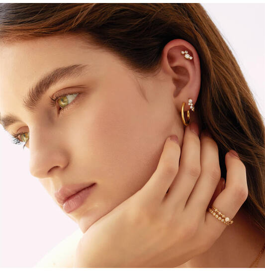 Ania Haie Starlit Drops oorbellen - Goldplated Shell Pearl Huggie Hoop Verguld E074-05G