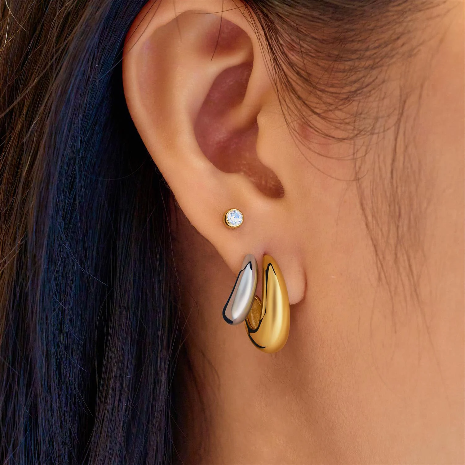 Ania Haie Tide Echo oorbellen - Two Tone Dome Stud Verguld E072-07T