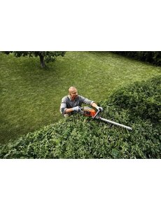 Husqvarna 215iHD45 Handliche Akku Heckenschere