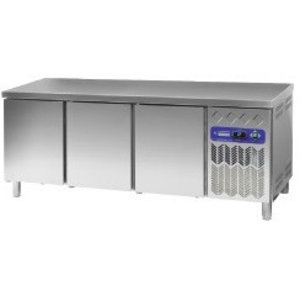 Diamond Tripple Door Refrigerated Table 550 L, from 0° C to 8 °C, Side-Mounted Compressor, Ventilated