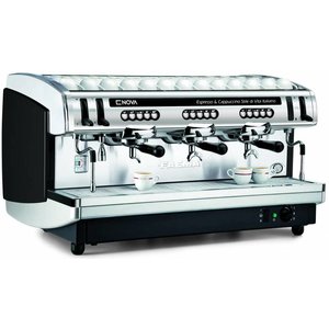 FAEMA Automatic Espresso Machine 3 Groups with two Rotating Nozzles, 7,5 kW FAEMA Automatic Espresso Machine 3 Groups with two Rotating Nozzles, 7,5 kW