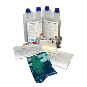 RM GASTRO Zestaw do czyszczenia kostkarek, 1 L środka czyszczącego i 1 L dezynfekującego RM GASTRO Zestaw do czyszczenia kostkarek, 1 L środka czyszczącego i 1 L dezynfekującego