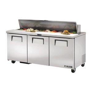 TRUE 3-doors Salad Prep Table 16x 1/6 GN with Top Unit, 538 L, Side-Mounted Compressor