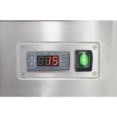 Resto Quality Witryna cukiernicza kwadratowa, 650 L, od 2°C do 8°C, stacjonarna, czarno-srerbna Resto Quality Witryna cukiernicza kwadratowa, 650 L, od 2°C do 8°C, stacjonarna, czarno-srerbna