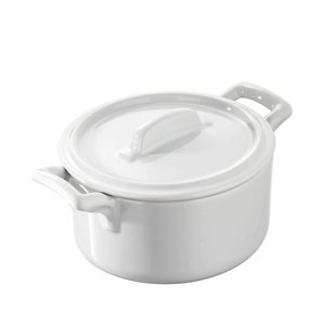 REVOL Casserole dish in white porcelain with lid, white color Belle Cuisine Round Casserole line REVOL REVOL Casserole dish in white porcelain with lid, white color Belle Cuisine Round Casserole line REVOL