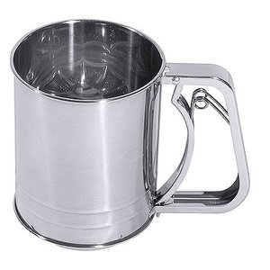Contacto Flour Sifter with three mesh