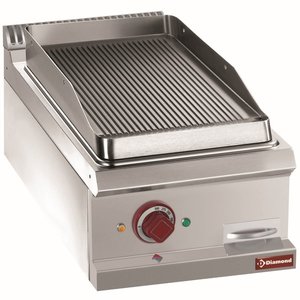 Diamond Countertop Electric Cast Iron Griddle Ribbed, 4 kW, 400-230V Diamond Countertop Electric Cast Iron Griddle Ribbed, 4 kW, 400-230V