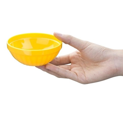 Kristallon Polycarbonate Bowls Yellow 102mm (Pack of 12) Kristallon Polycarbonate Bowls Yellow 102mm (Pack of 12)