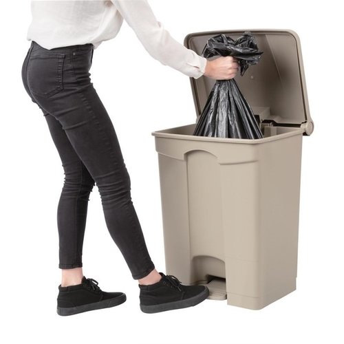 Jantex 65 L Beige Round Polypropylene Pedal Bin, Lift Lid Jantex 65 L Beige Round Polypropylene Pedal Bin, Lift Lid