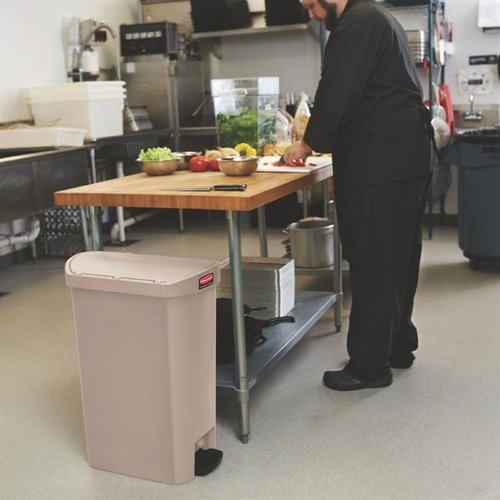 Rubbermaid 50 L Beige Polyethylene Resin Pedal Bin, Lift Lid Rubbermaid 50 L Beige Polyethylene Resin Pedal Bin, Lift Lid