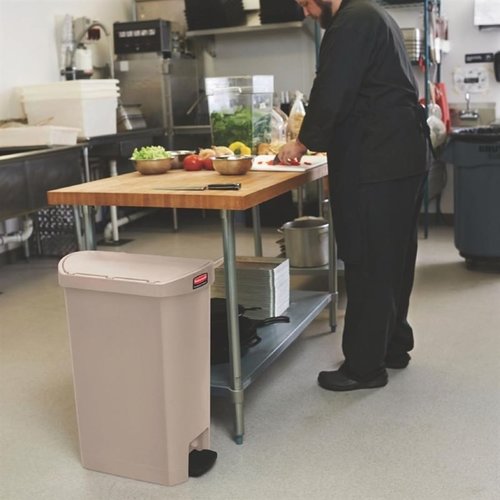 Rubbermaid 50 L Beige Polyethylene Resin Pedal Bin, Lift Lid Rubbermaid 50 L Beige Polyethylene Resin Pedal Bin, Lift Lid